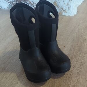 Kids Black Bog Boots